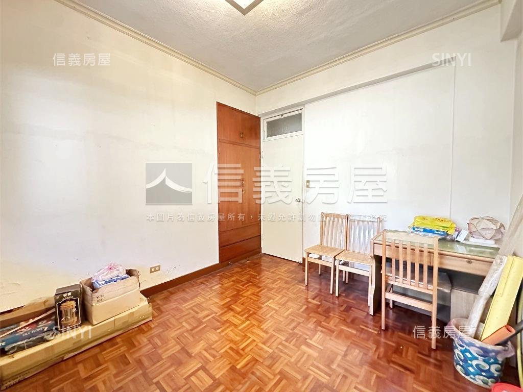 【新接】近捷運靜巷二樓房屋室內格局與周邊環境