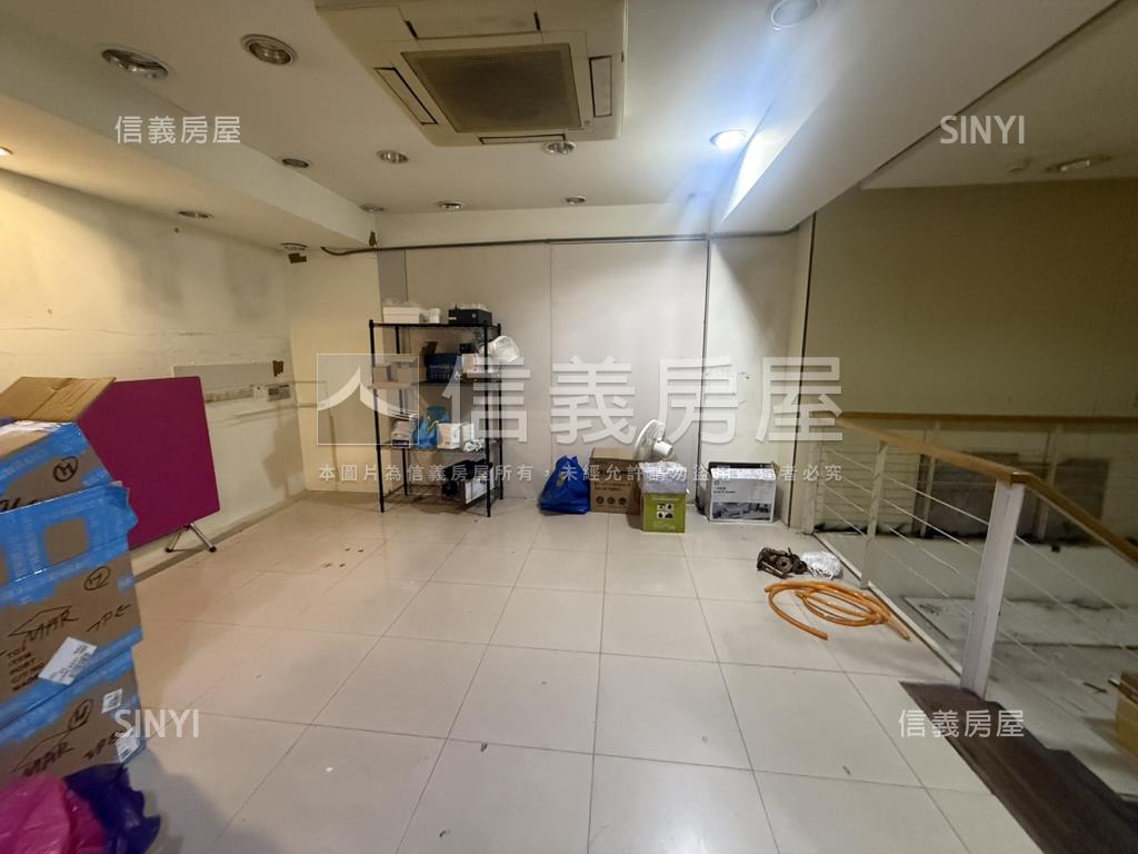 專約捷運旁雙併二樓店辦房屋室內格局與周邊環境