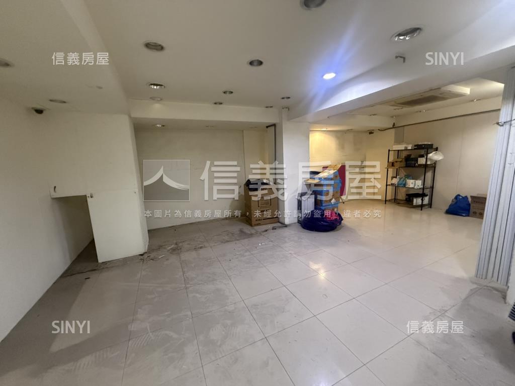 專約捷運旁雙併二樓店辦房屋室內格局與周邊環境