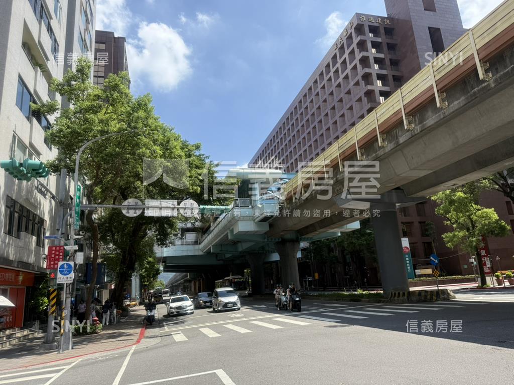 專約捷運旁雙併二樓店辦房屋室內格局與周邊環境