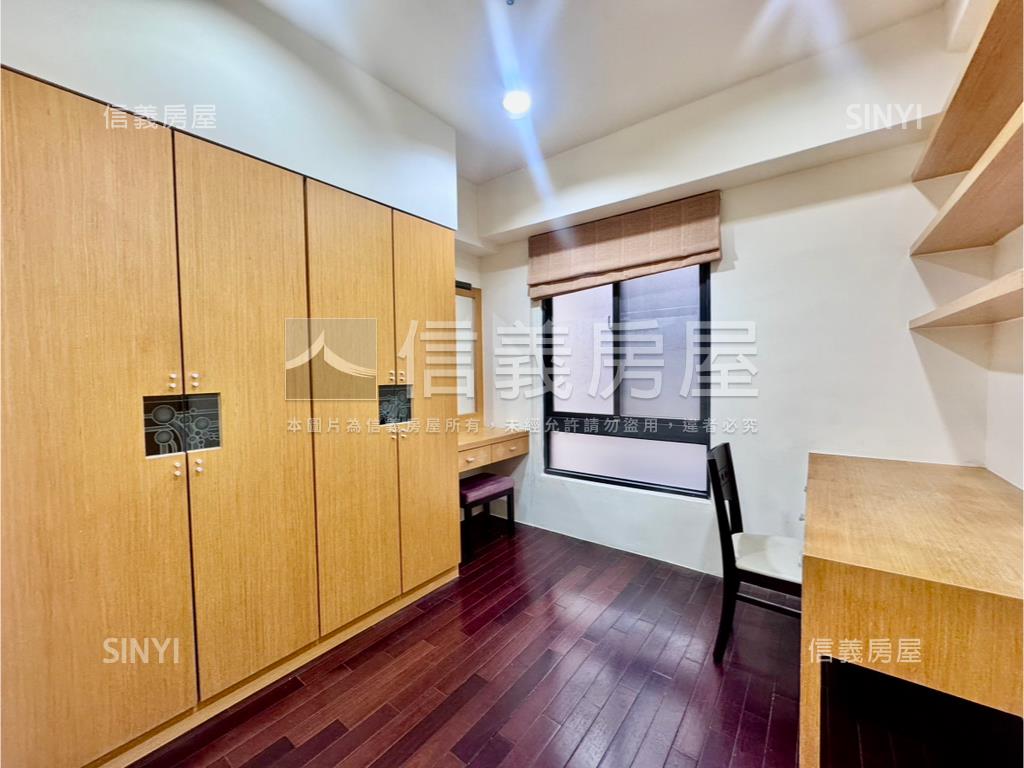 巨蛋首席・文忠輕宅房屋室內格局與周邊環境