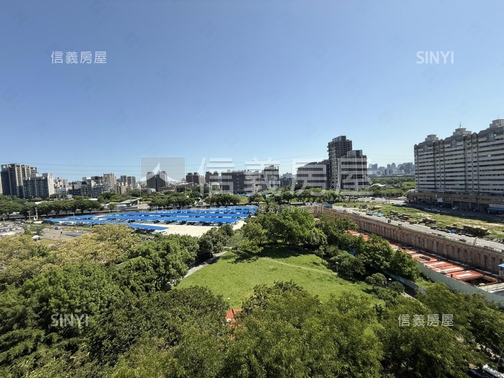 專任綠光面公園三房平車房屋室內格局與周邊環境