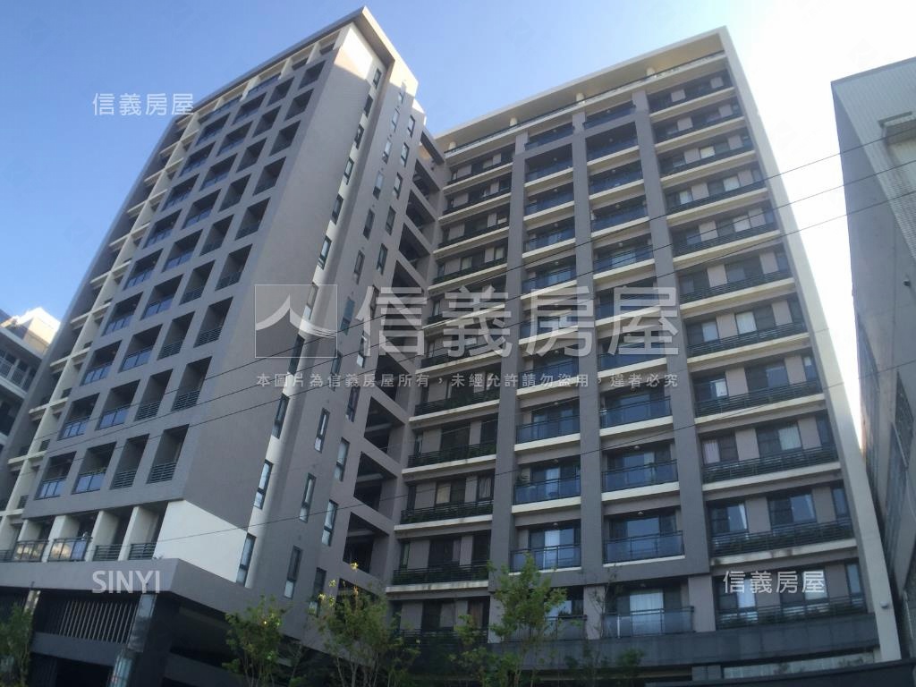 專任綠光面公園三房平車房屋室內格局與周邊環境