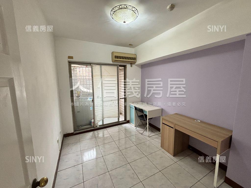 近市政捷運✭小別墅房屋室內格局與周邊環境