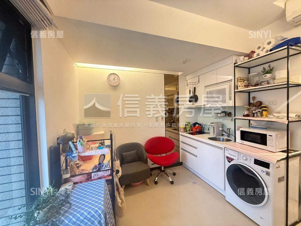 世界花園ＩＩ甜美美套房房屋室內格局與周邊環境