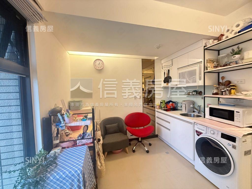 世界花園ＩＩ甜美美套房房屋室內格局與周邊環境