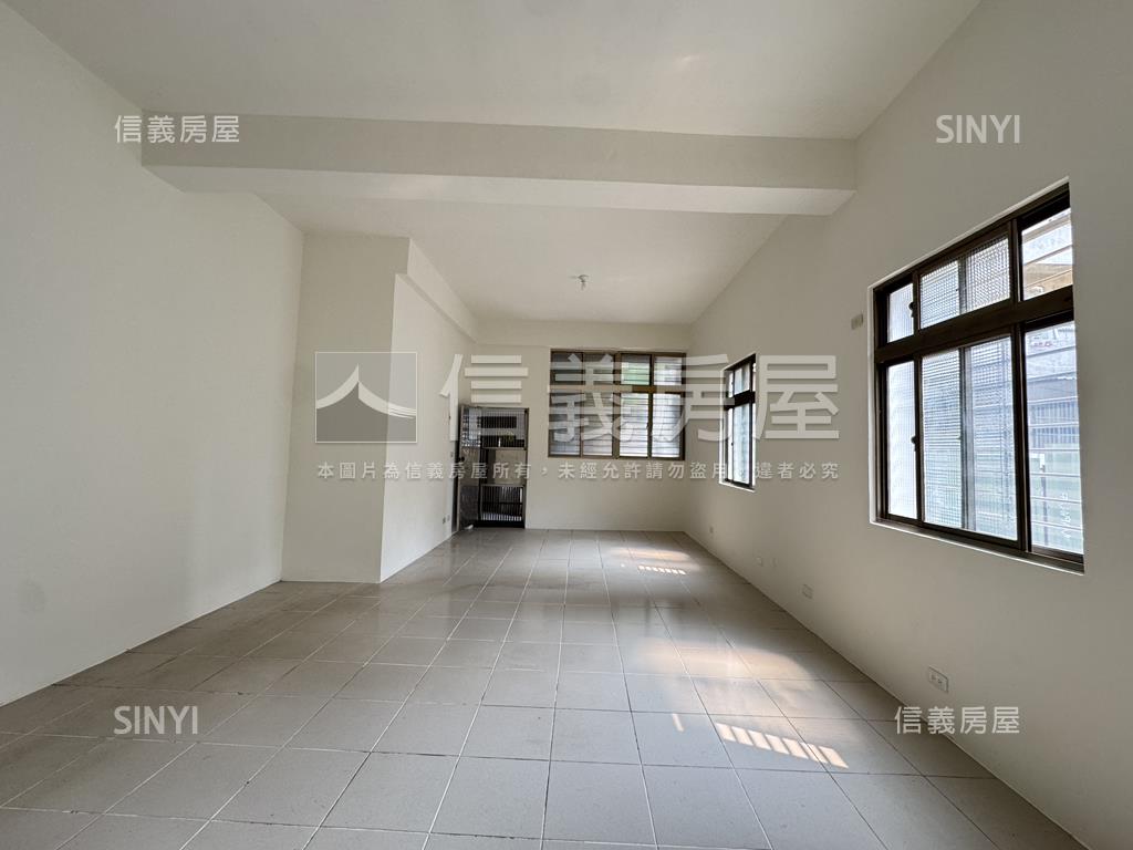 圓山捷運．靜巷邊間一樓房屋室內格局與周邊環境