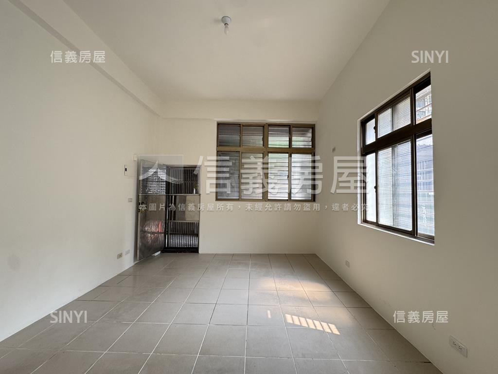 圓山捷運．靜巷邊間一樓房屋室內格局與周邊環境