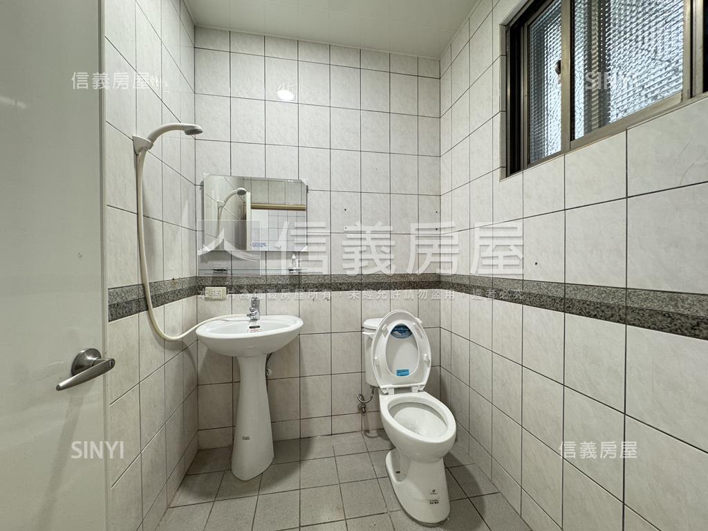 圓山捷運．靜巷邊間一樓房屋室內格局與周邊環境