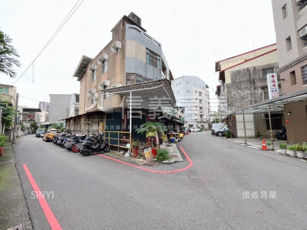 中清路角間雙臨路透天房屋室內格局與周邊環境