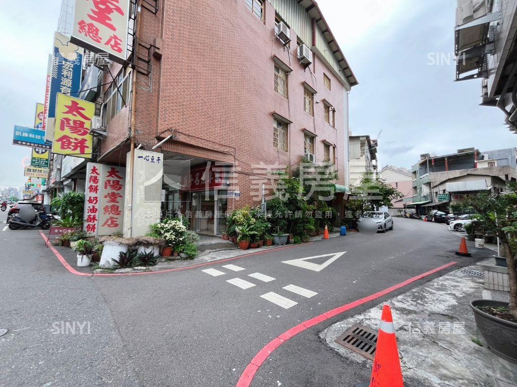 中清路角間雙臨路透天房屋室內格局與周邊環境