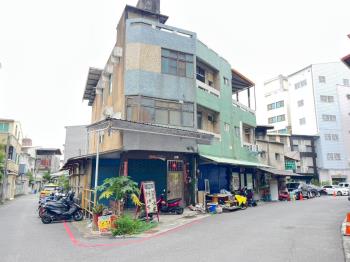 中清路角間雙臨路透天