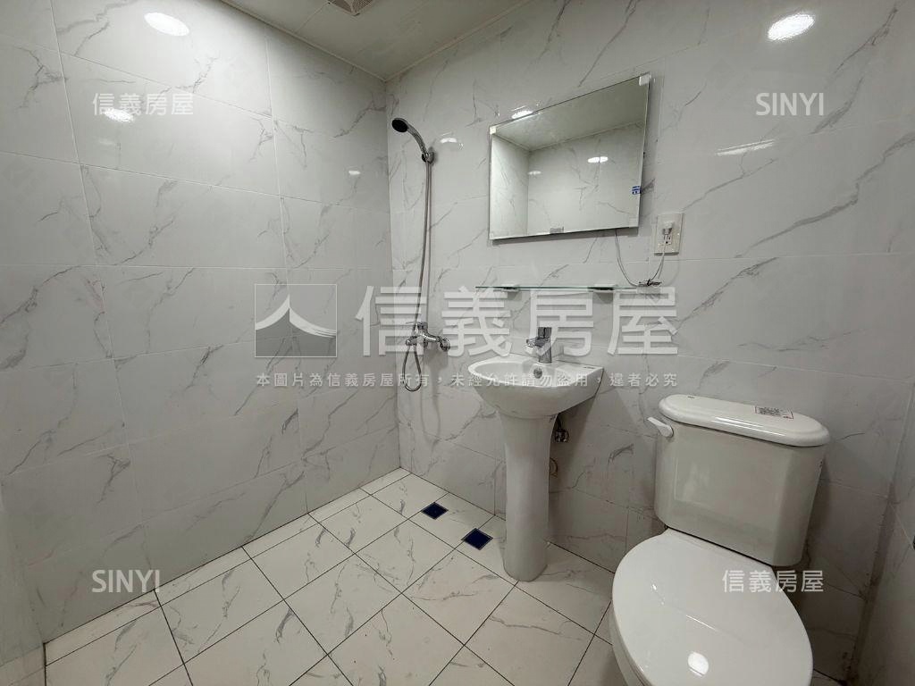 伯爵低總價兩房美屋房屋室內格局與周邊環境