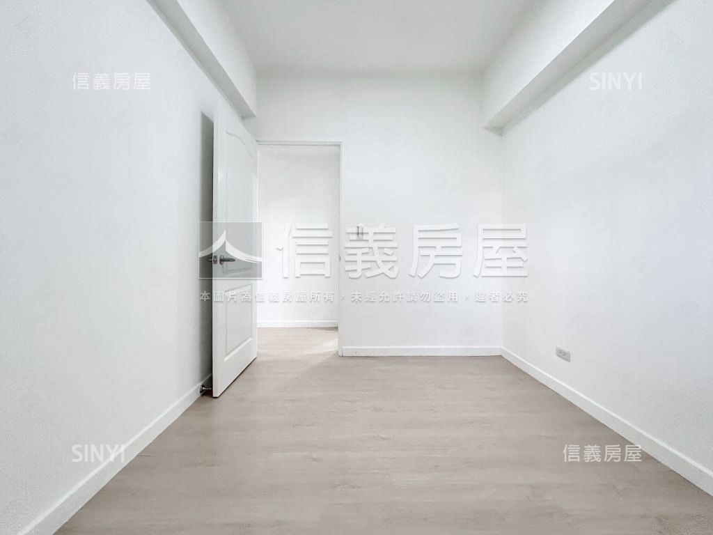 伯爵低總價兩房美屋房屋室內格局與周邊環境