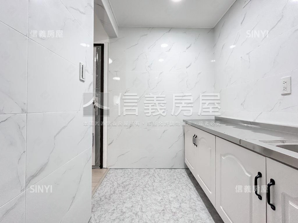 伯爵低總價兩房美屋房屋室內格局與周邊環境