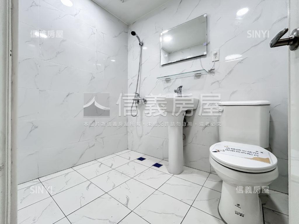 伯爵低總價兩房美屋房屋室內格局與周邊環境