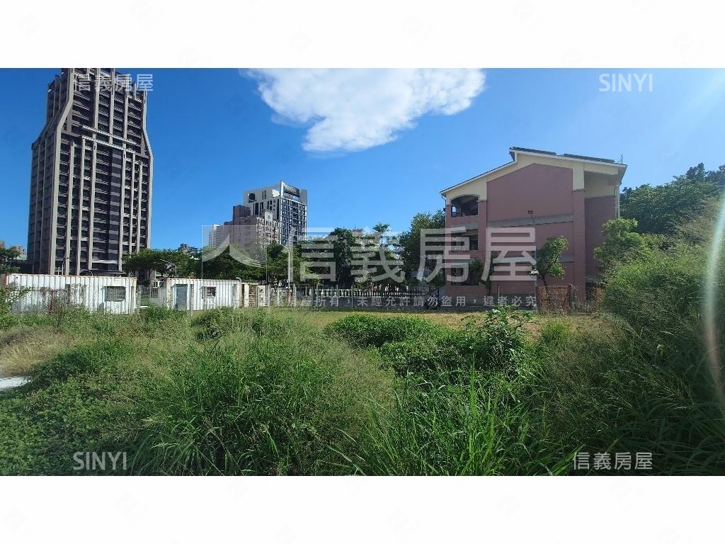 中華建國鳳北段住５土地２房屋室內格局與周邊環境