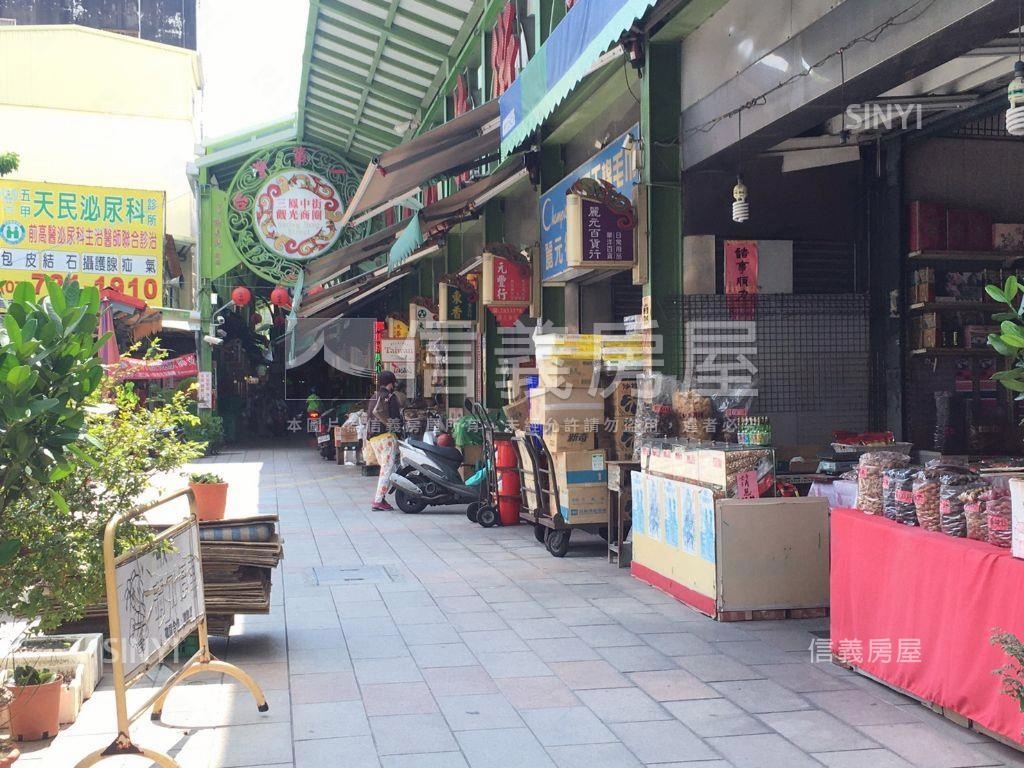 中華建國鳳北段住５土地２房屋室內格局與周邊環境