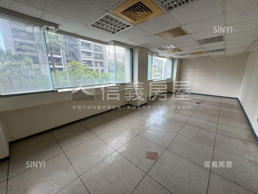 正忠明路大坪數商辦✨房屋室內格局與周邊環境