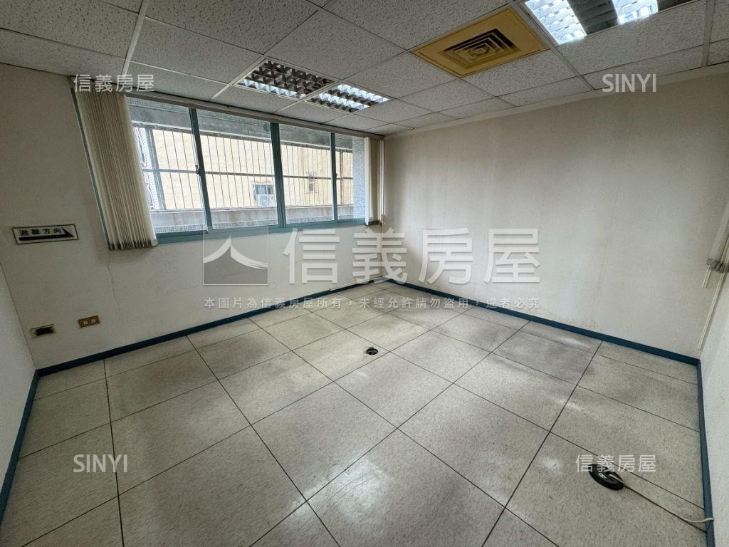 正忠明路大坪數商辦✨房屋室內格局與周邊環境
