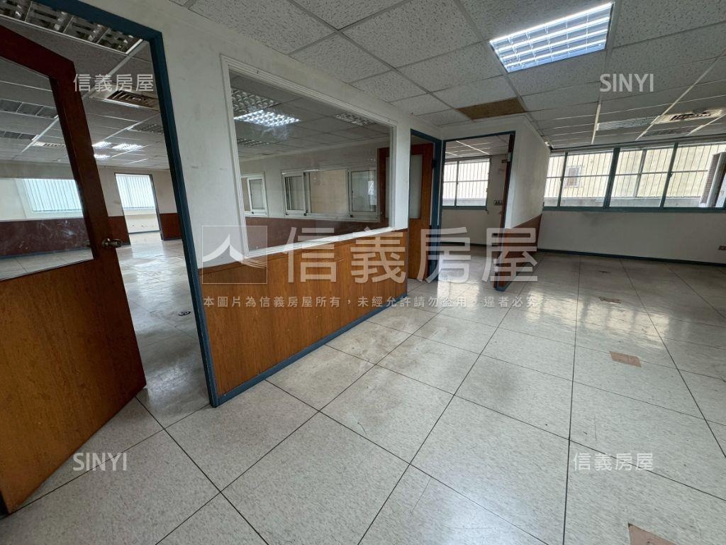 正忠明路大坪數商辦✨房屋室內格局與周邊環境