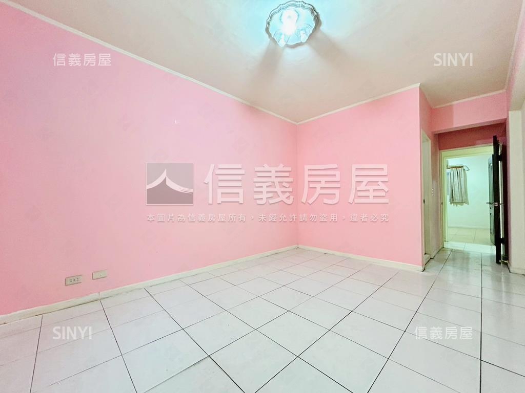 近曉明稀有國泰２樓美公寓房屋室內格局與周邊環境