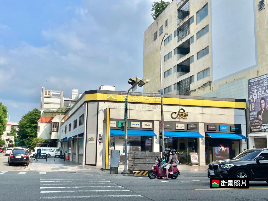 近捷運水安宮★大三房平車房屋室內格局與周邊環境