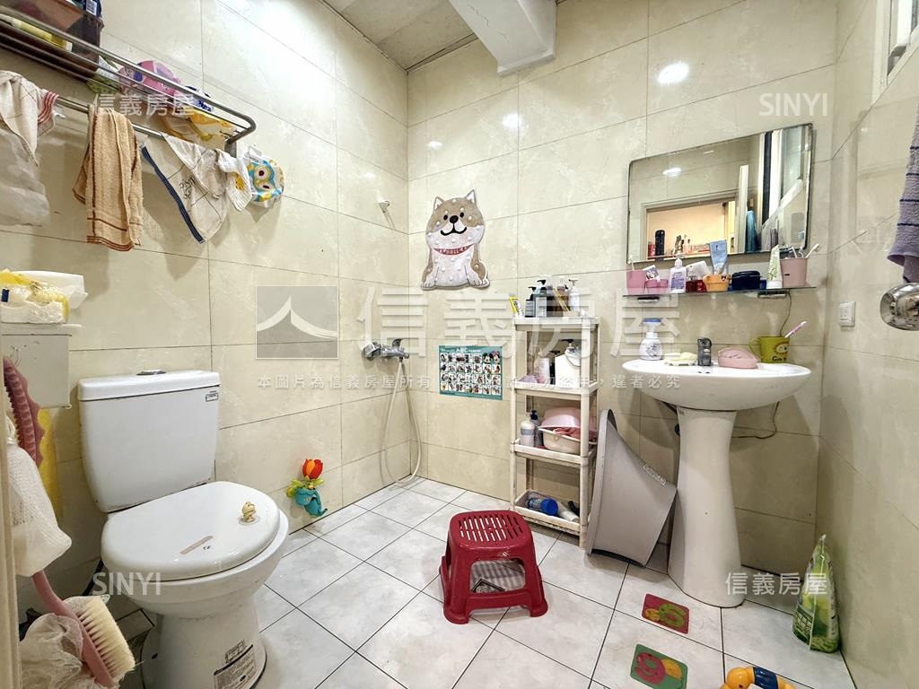 邊間裝潢美屋低樓層房屋室內格局與周邊環境