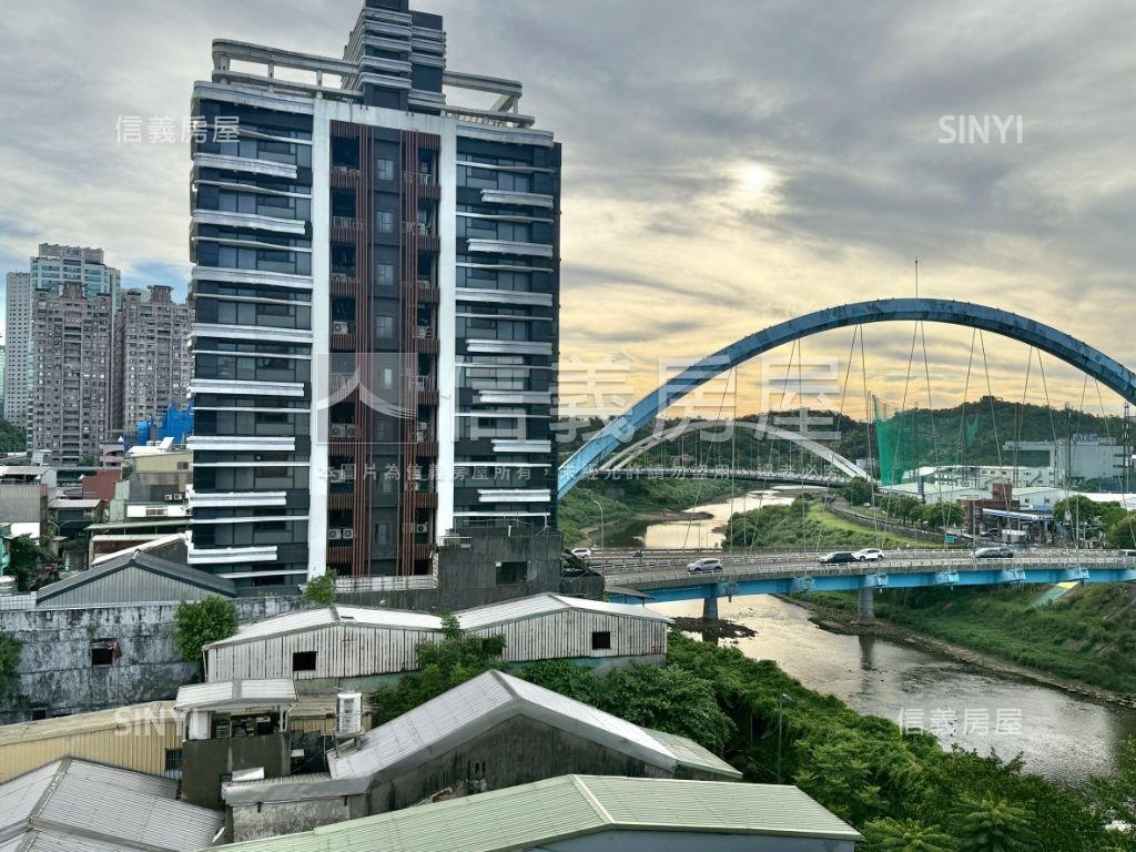 近車站河景時尚電梯兩房房屋室內格局與周邊環境
