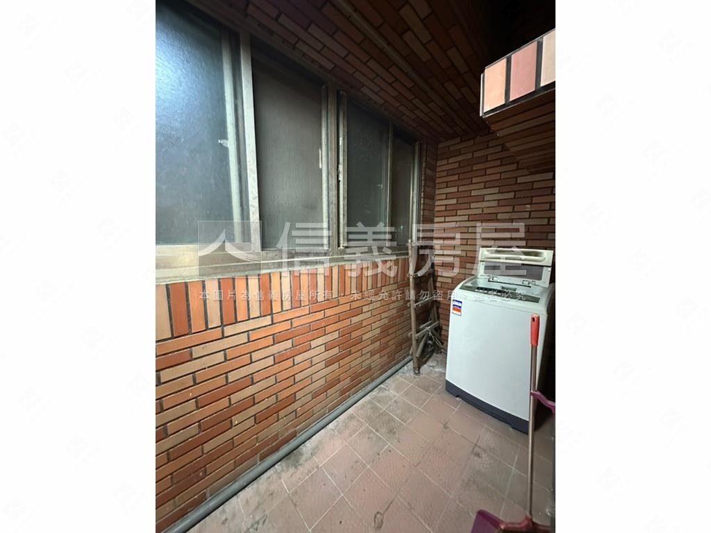 低總價小資精美電梯房屋室內格局與周邊環境