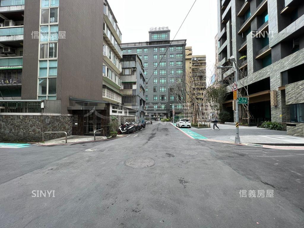 松江南京ＳＭＩＬＥ車位房屋室內格局與周邊環境