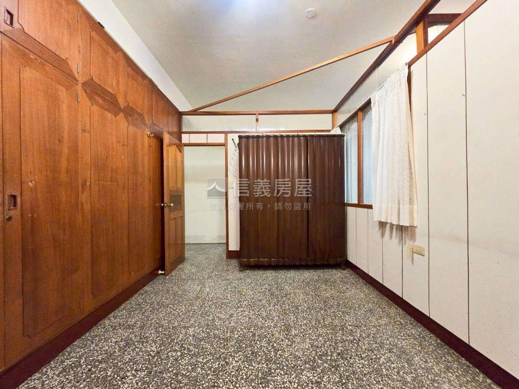 中山捷運商三土地低總公寓房屋室內格局與周邊環境