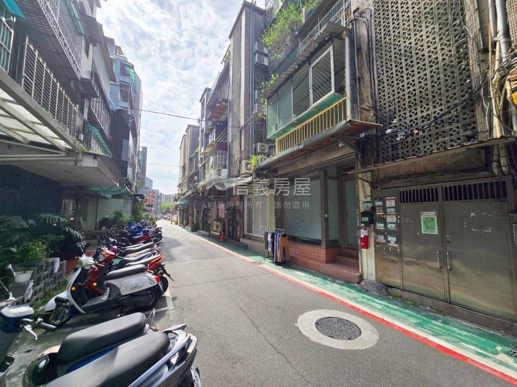 中山捷運商三土地低總公寓房屋室內格局與周邊環境