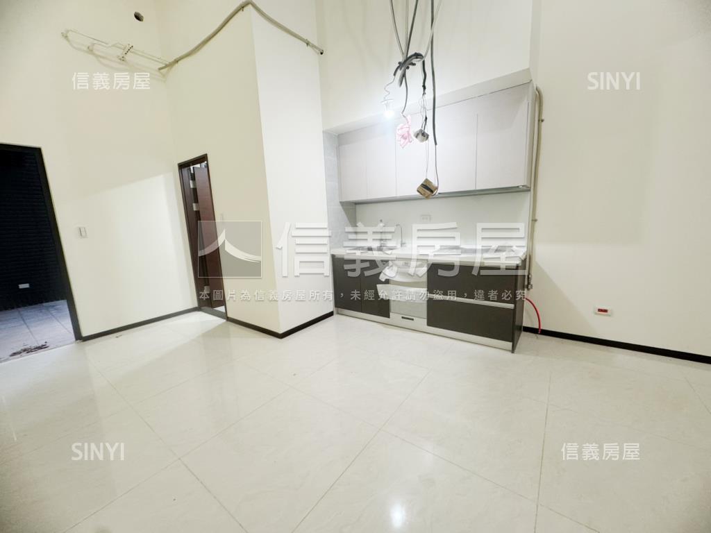 挑高有管理清幽店面新屋房屋室內格局與周邊環境