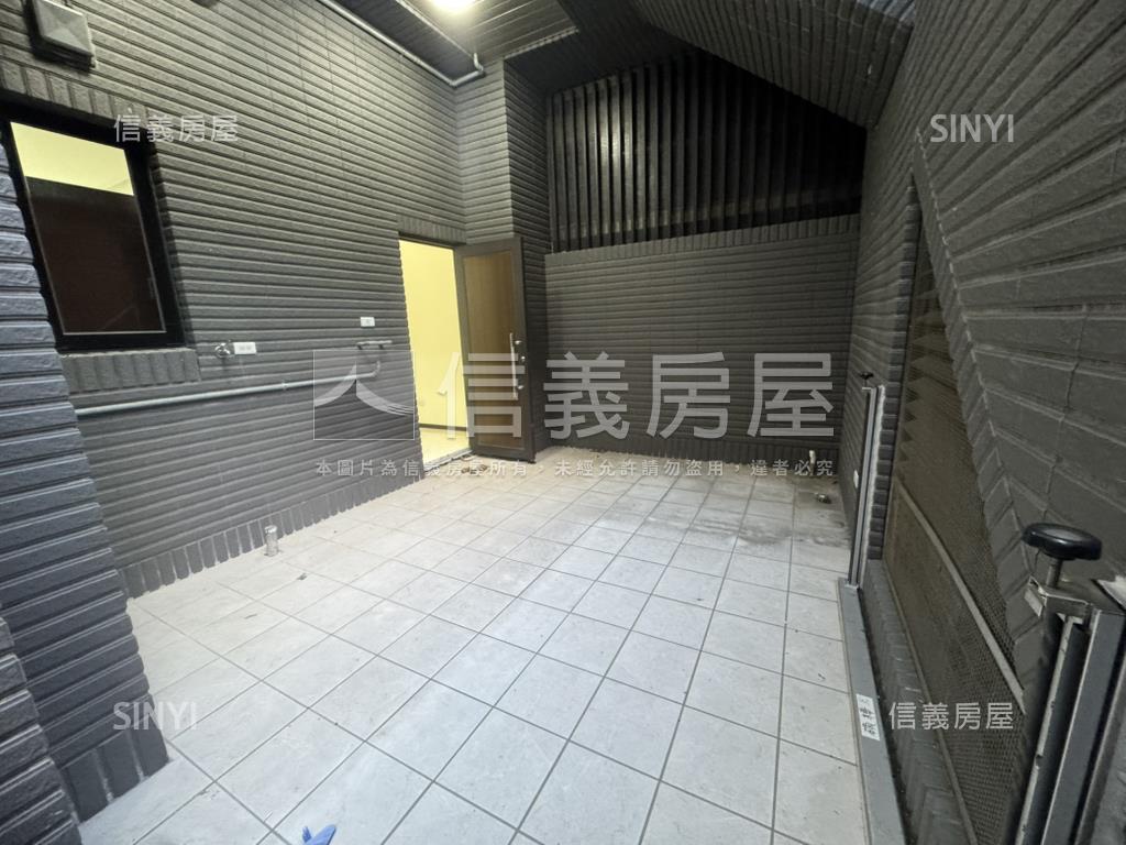 挑高有管理清幽店面新屋房屋室內格局與周邊環境