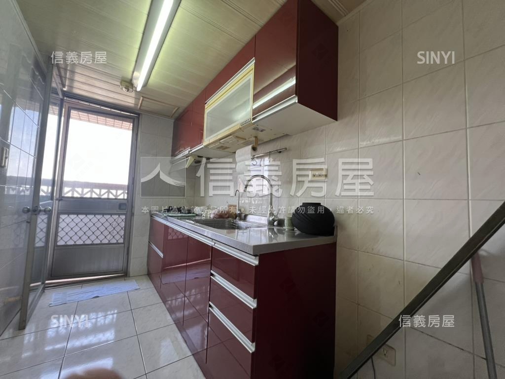 皇家之戀高樓美景採光三房房屋室內格局與周邊環境