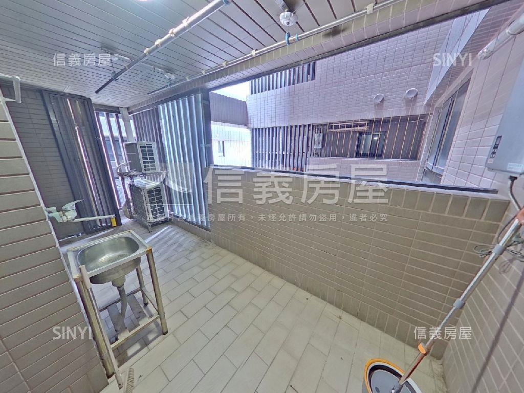 遠雄龍岡露台三房雙車位房屋室內格局與周邊環境