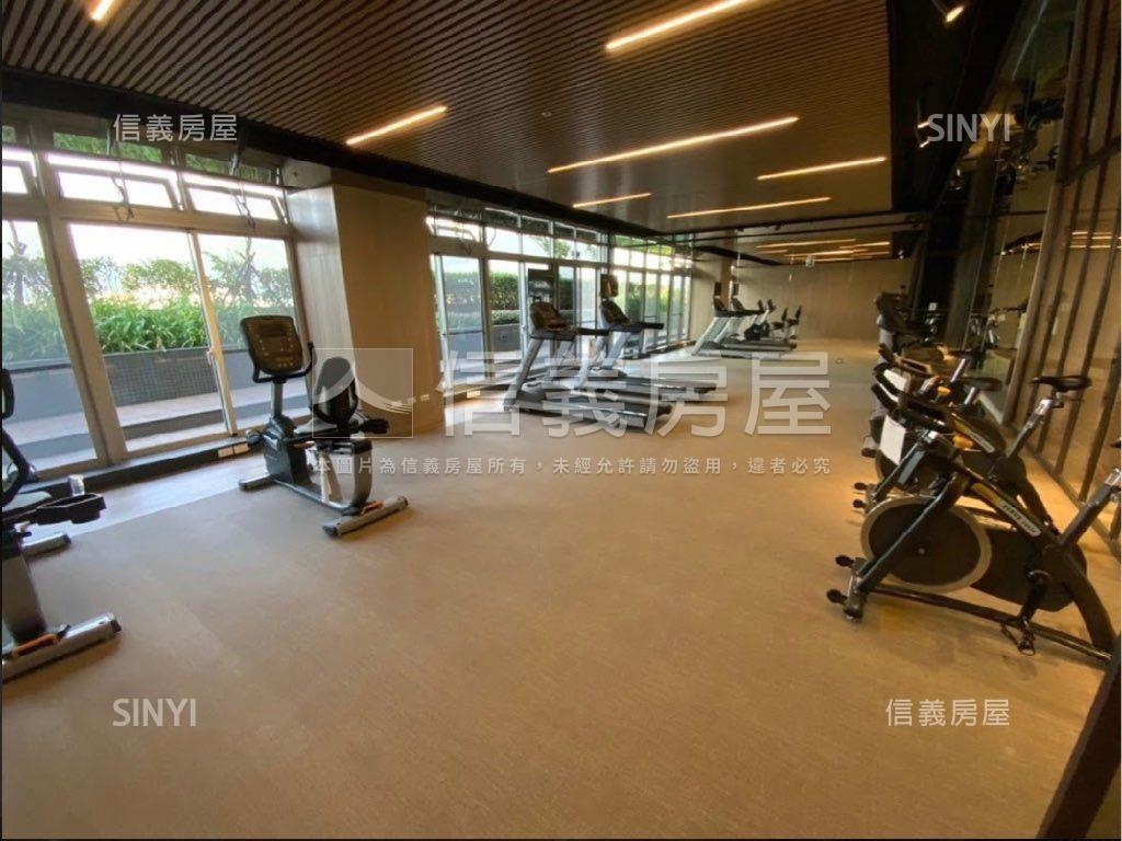 捷運中山綻豪景高樓房屋室內格局與周邊環境