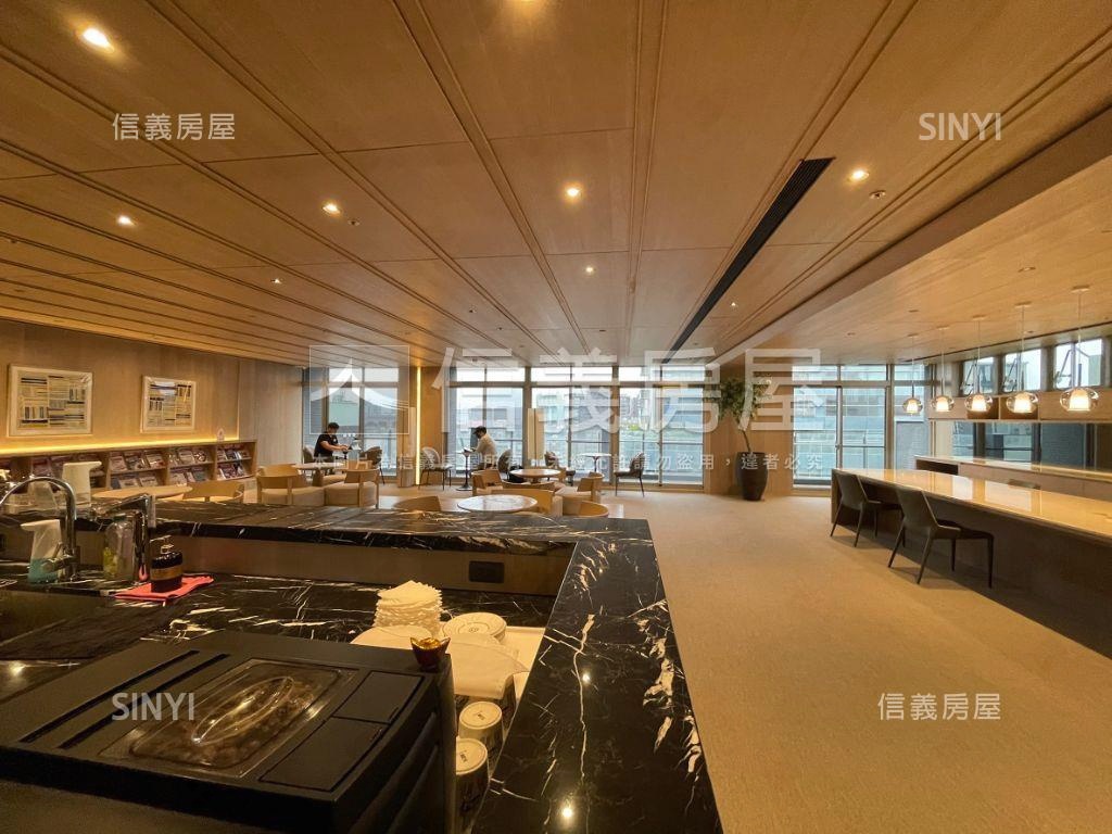 捷運中山綻豪景高樓房屋室內格局與周邊環境