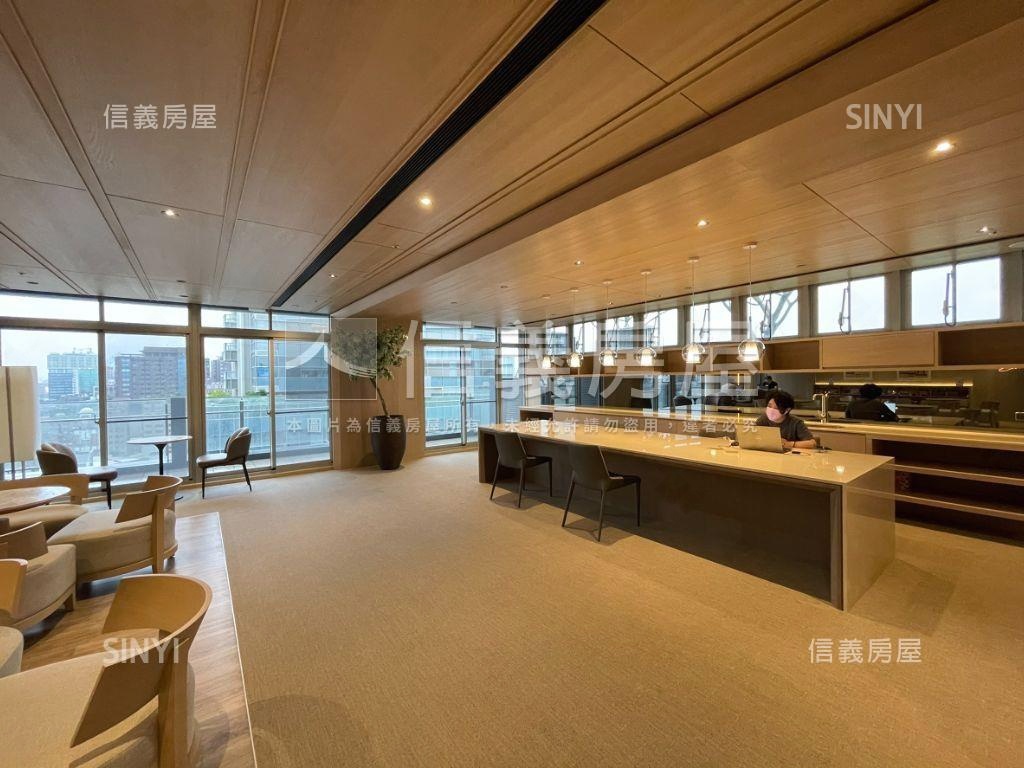 捷運中山綻豪景高樓房屋室內格局與周邊環境