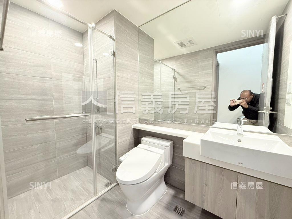 ★潤泰央北絕美３房車位房屋室內格局與周邊環境