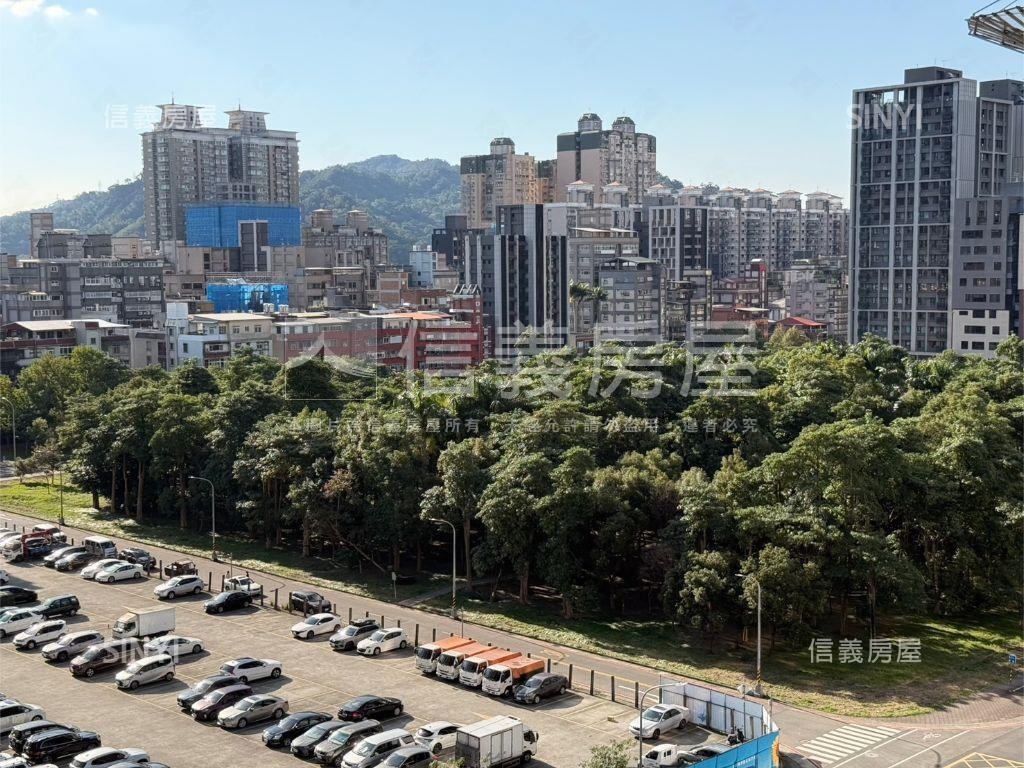 ★潤泰央北絕美３房車位房屋室內格局與周邊環境