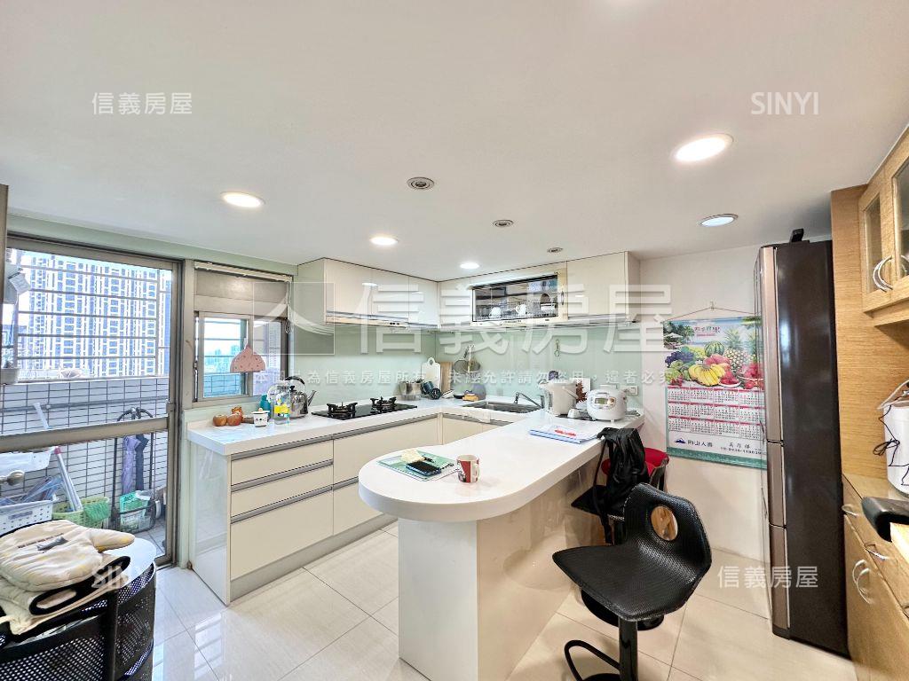 昇陽．邊間景觀三房車位房屋室內格局與周邊環境