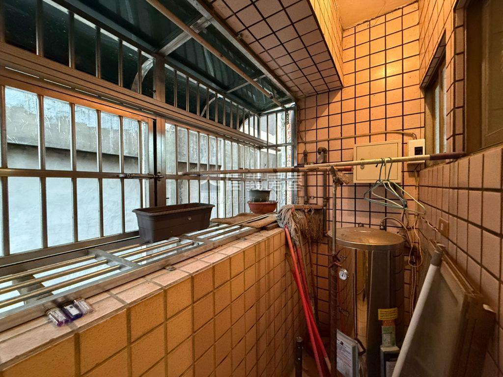 內壢車站前多房大空間華廈房屋室內格局與周邊環境