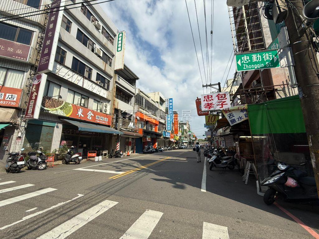 內壢車站前多房大空間華廈房屋室內格局與周邊環境