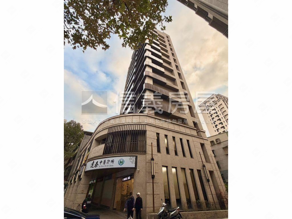 捷運弘暉方正３房稀有釋出房屋室內格局與周邊環境