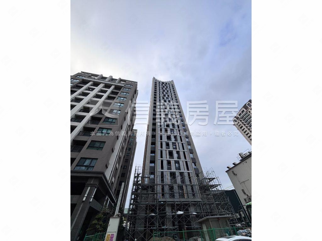 允將一著高樓層視野戶房屋室內格局與周邊環境