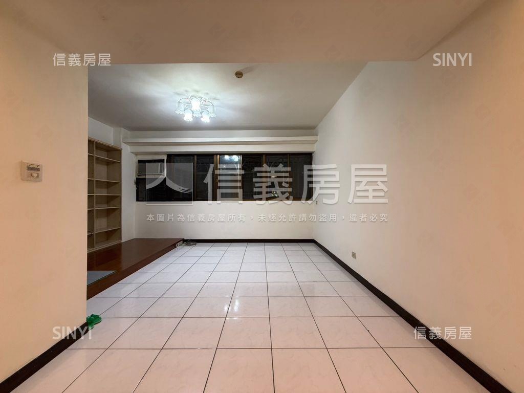 大空間－重慶台北房屋室內格局與周邊環境