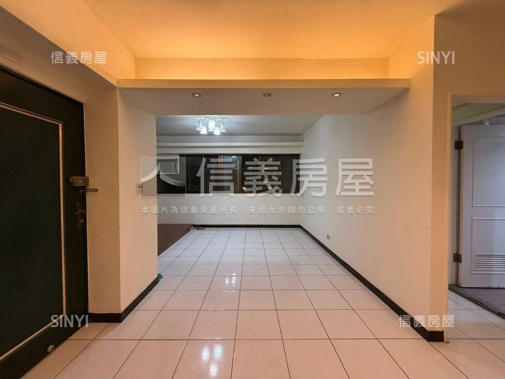 大空間－重慶台北房屋室內格局與周邊環境