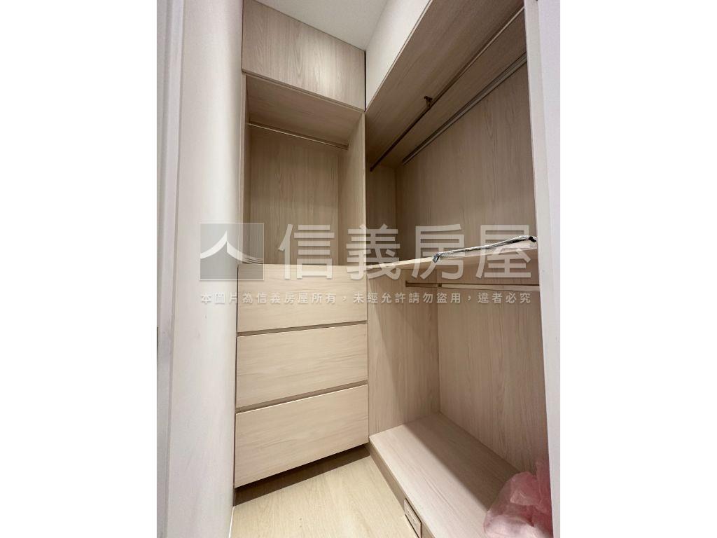 羅丹精裝電梯２房房屋室內格局與周邊環境